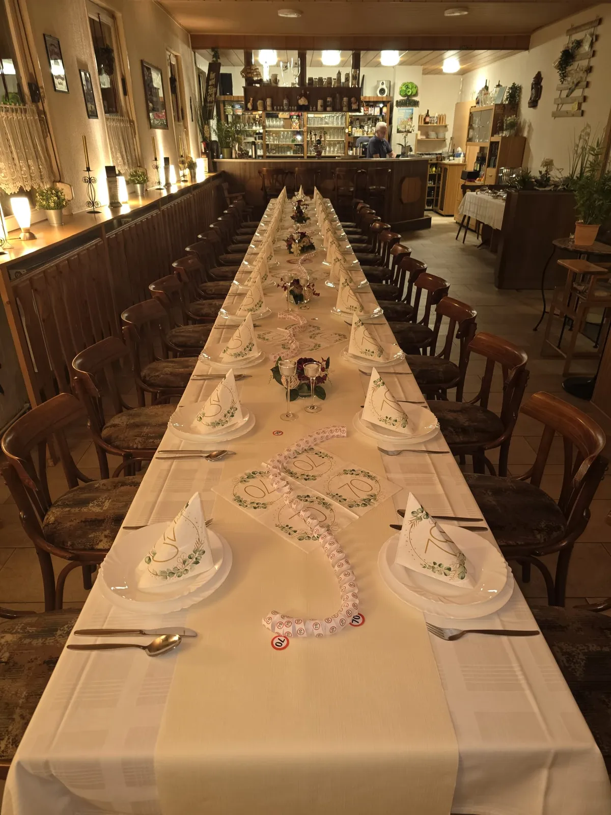 Festlich gedeckte Tafel